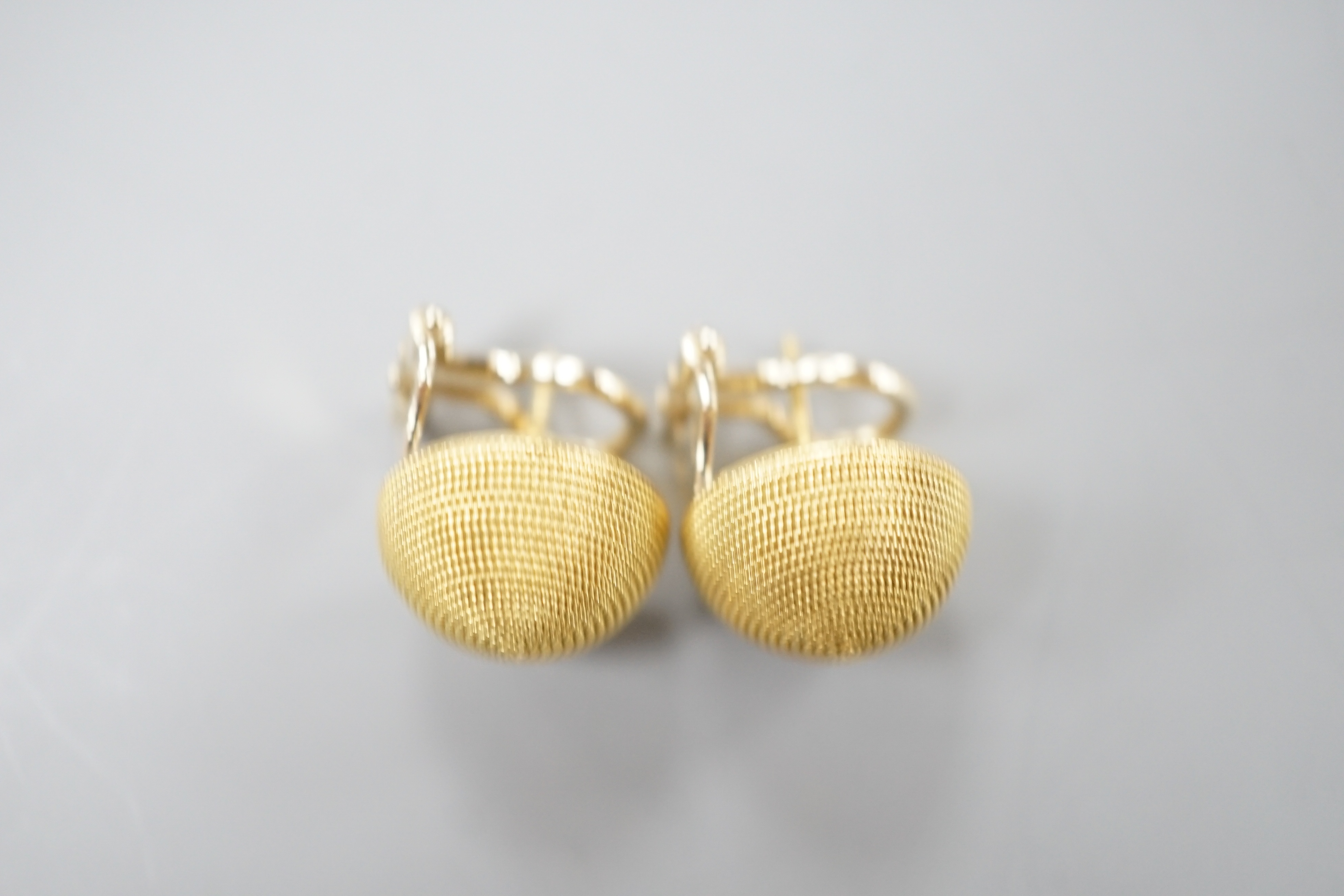 A pair of modern Italian 18ct 'spun' gold domed earrings, 14mm, 10.4 grams.